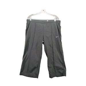 Nike Athletic Capri Pants Size M 8-10 Black Embroidered Swoosh Logo
